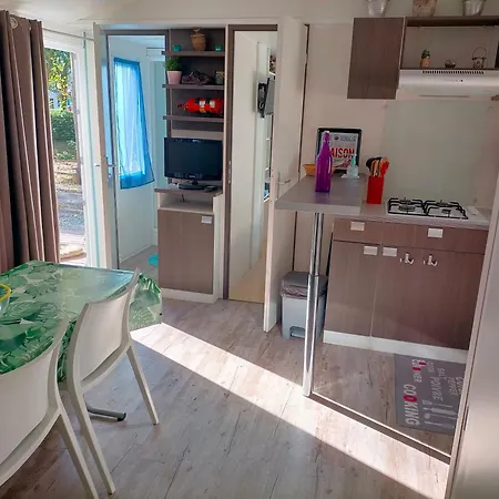 Mobil Familial 6pers Climatise مكان تخييم آجد